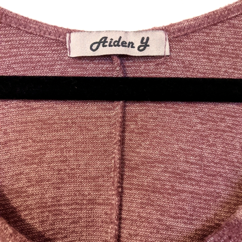 Women's Top - Picture 2 of 2